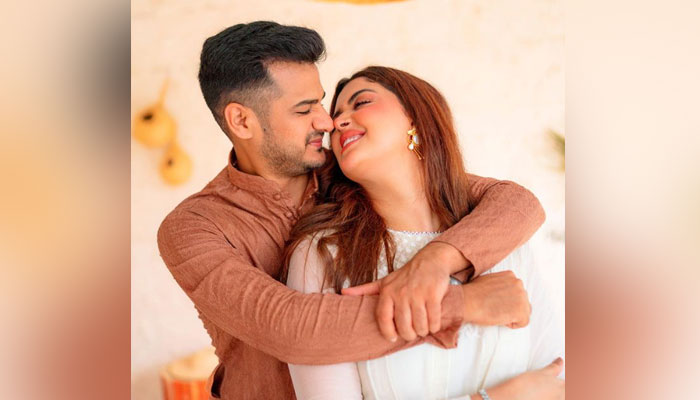 Kanwal & Zulqarnain new gorgeous pictures from wedding