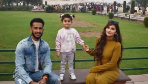 Hassan Ali visits Taj Mahal with family